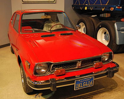 749px-1977_Honda_Civic.JPG