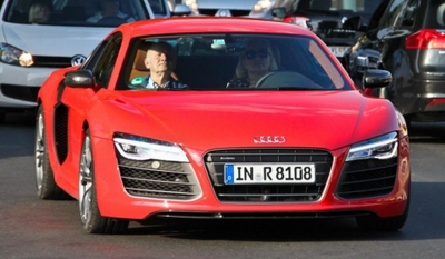 Ferdinand-Piech-and-Wife-Driving-New-2013-Audi-R8-V10-Plus.jpg